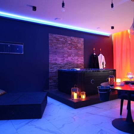 Suite Blue Jacuzzi Le Breuil  ภายนอก รูปภาพ
