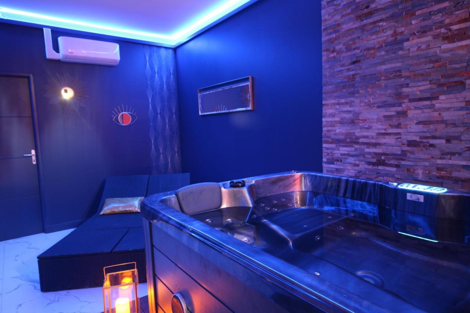 Suite Blue Jacuzzi Le Breuil  ภายนอก รูปภาพ
